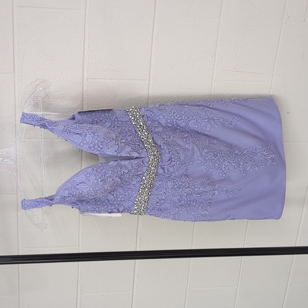 JVN Jovani size 8 Lilac Dress.       .25